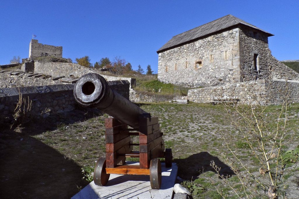 Canon citadelle de Seyne les Alpes