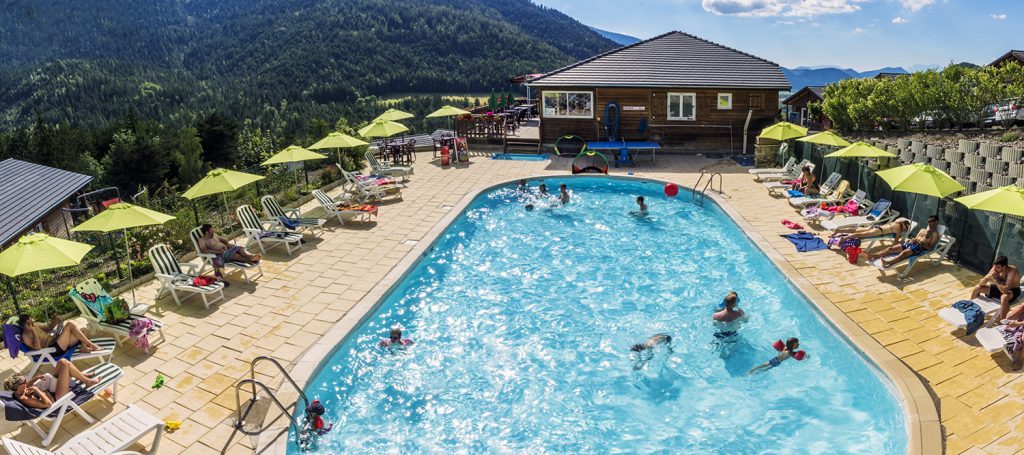 Piscine des Balcons du Grand Puy, location chalet dans les Alpes de Haute Provence